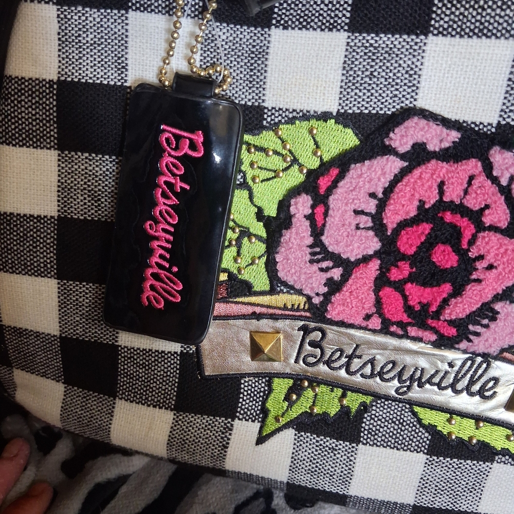 Brand New Betseyville Black & White Gingham Satchel with Pink Floral Embroidery - Picture 3 of 6